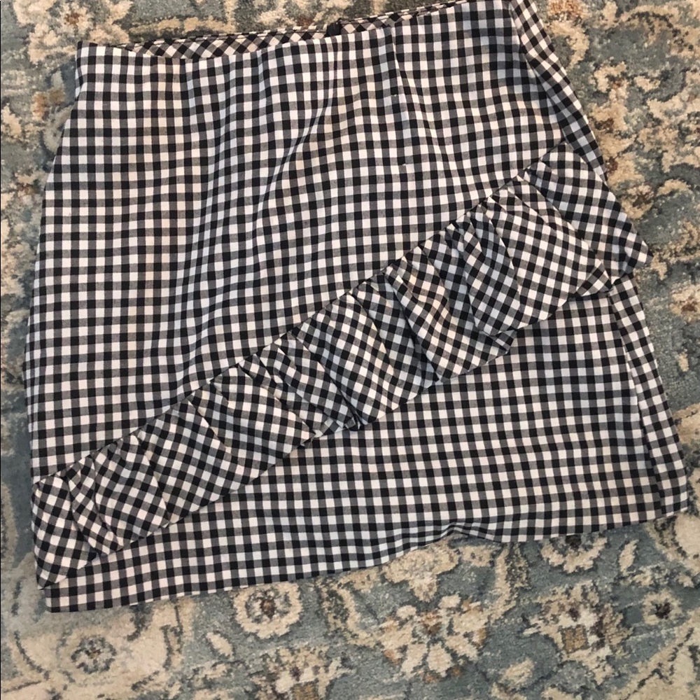 Gingham Ruffle Skirt!